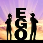 L'ego est destructeur. Voici comment s'en libérer.